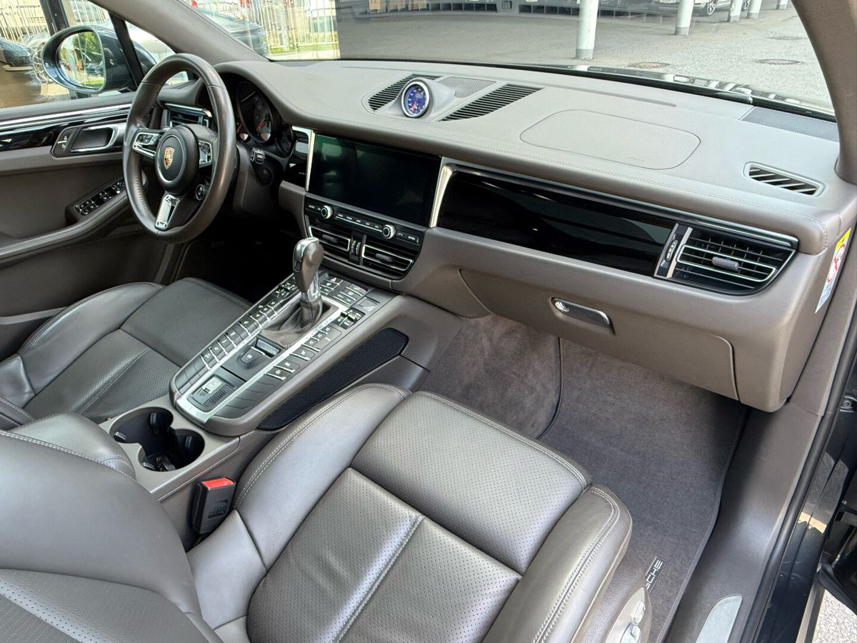 Porsche Macan S