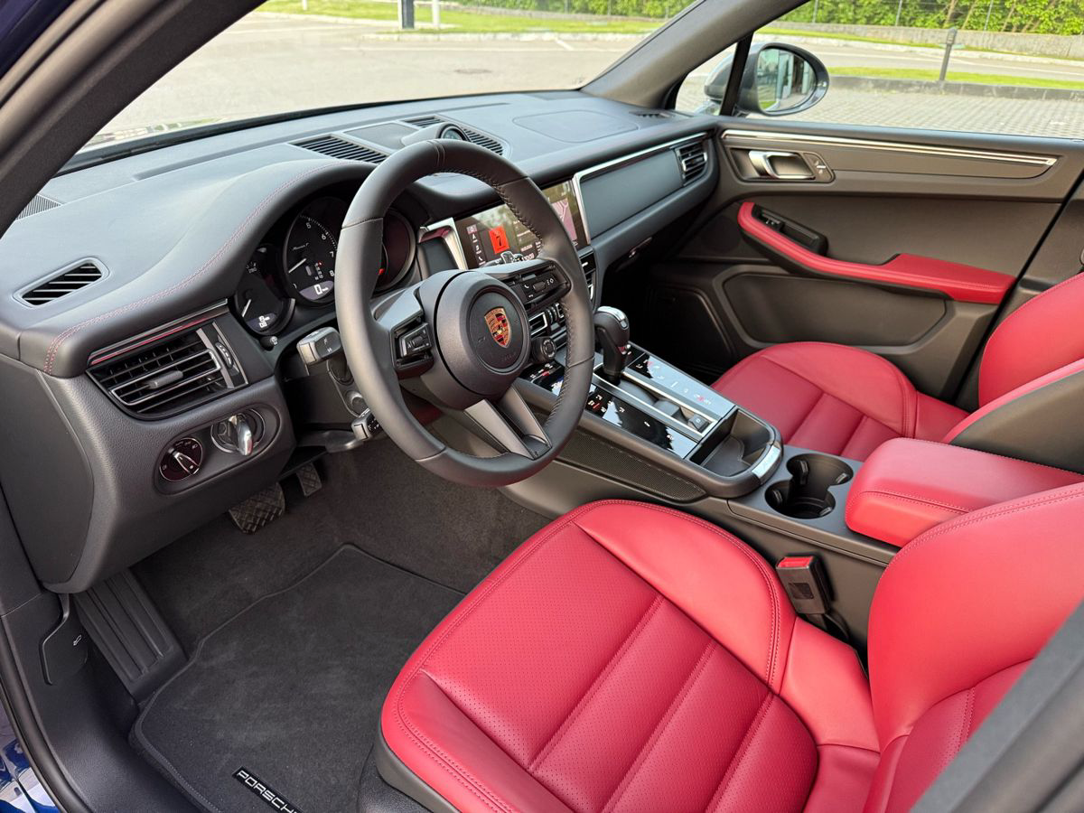 Porsche Macan T