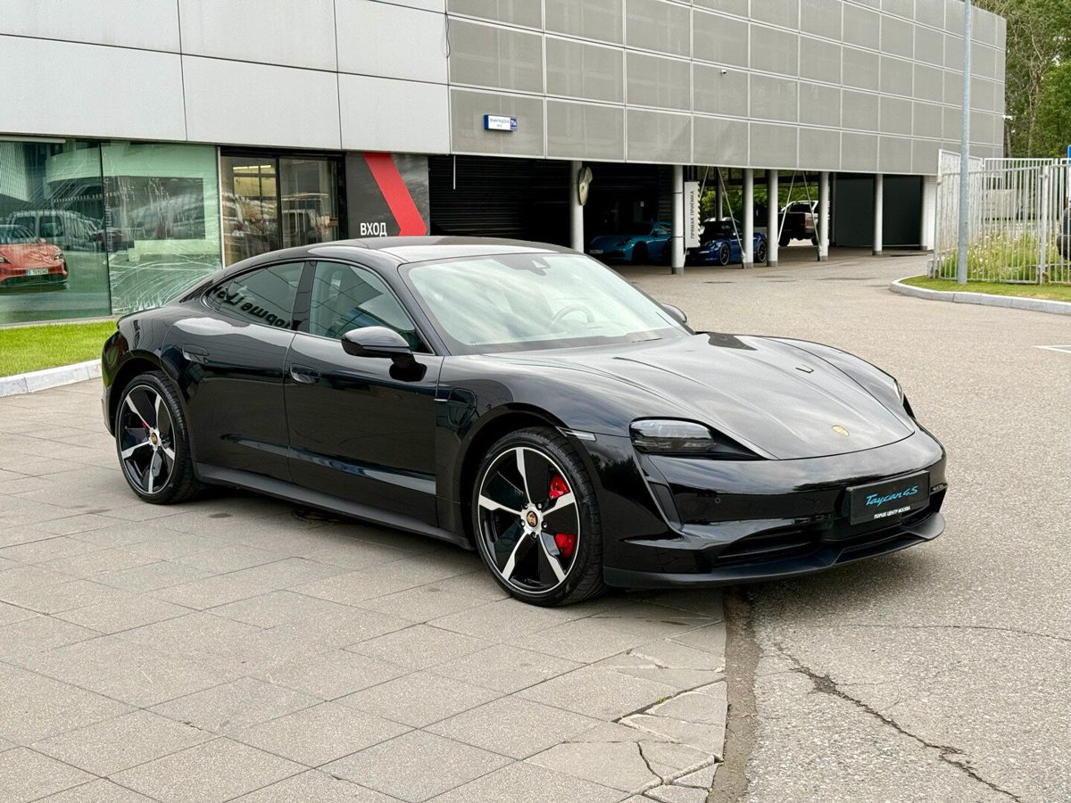 Porsche Taycan 4S