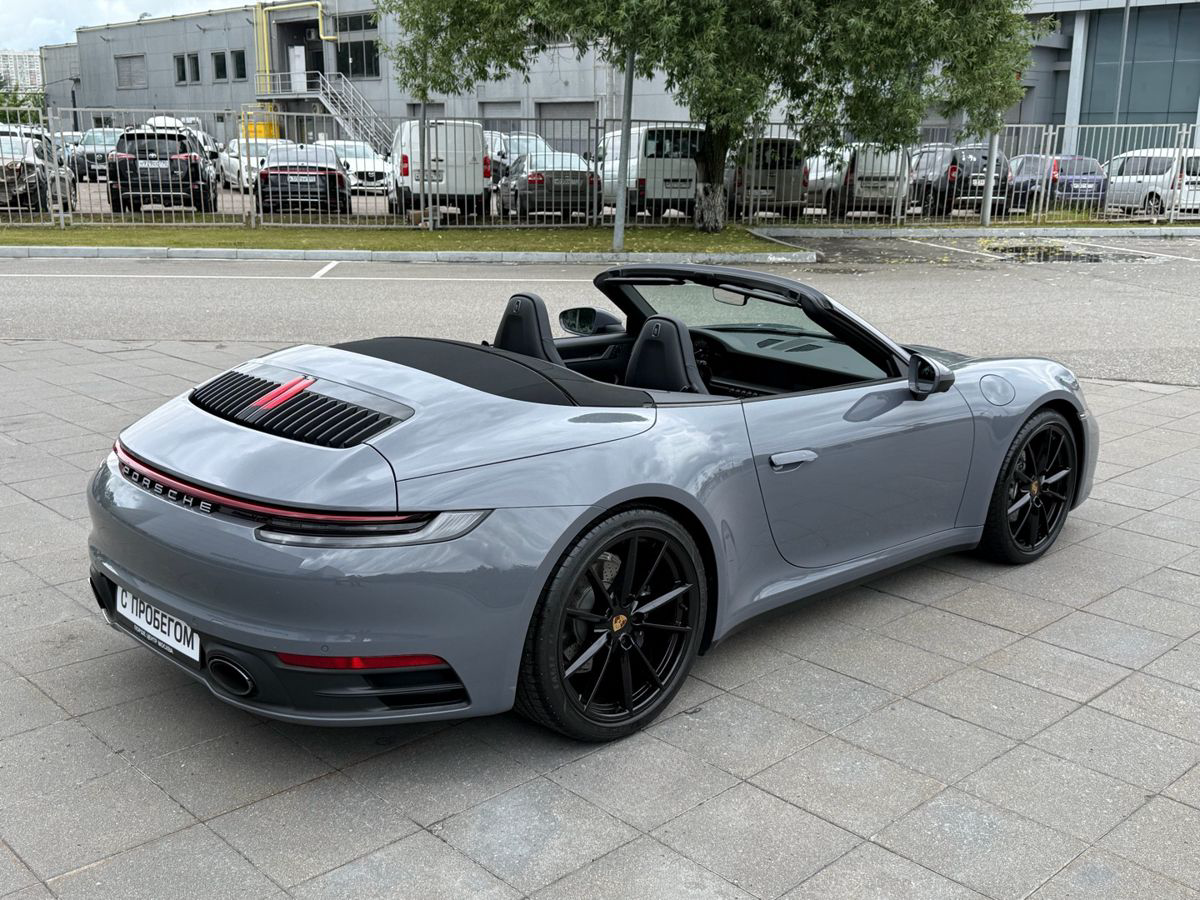 Porsche 911 Carrera