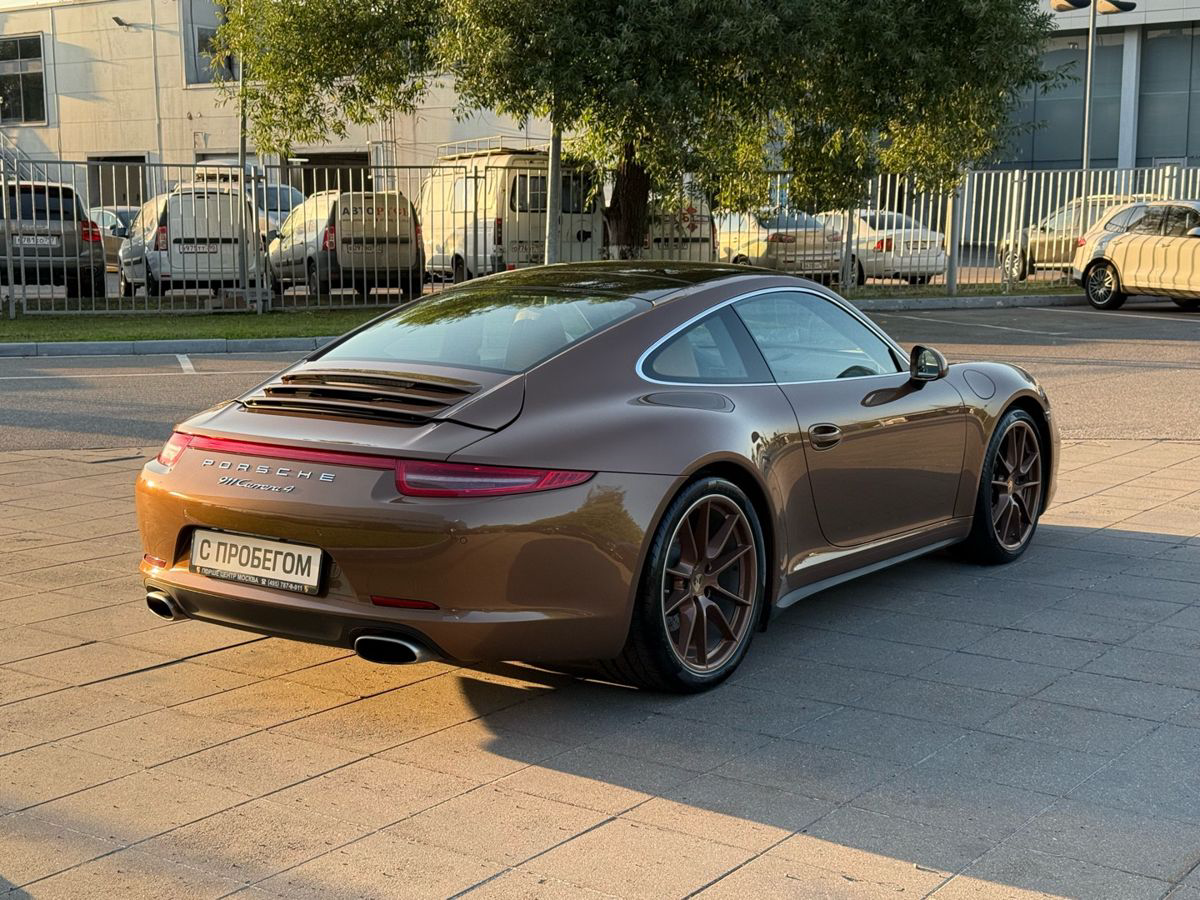 Porsche 911 Carrera 4