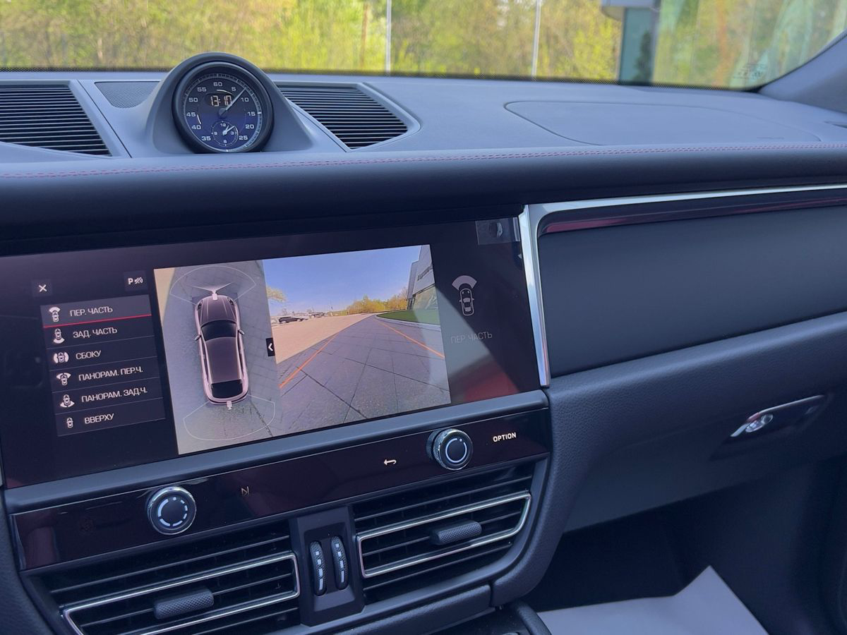 Porsche Macan T