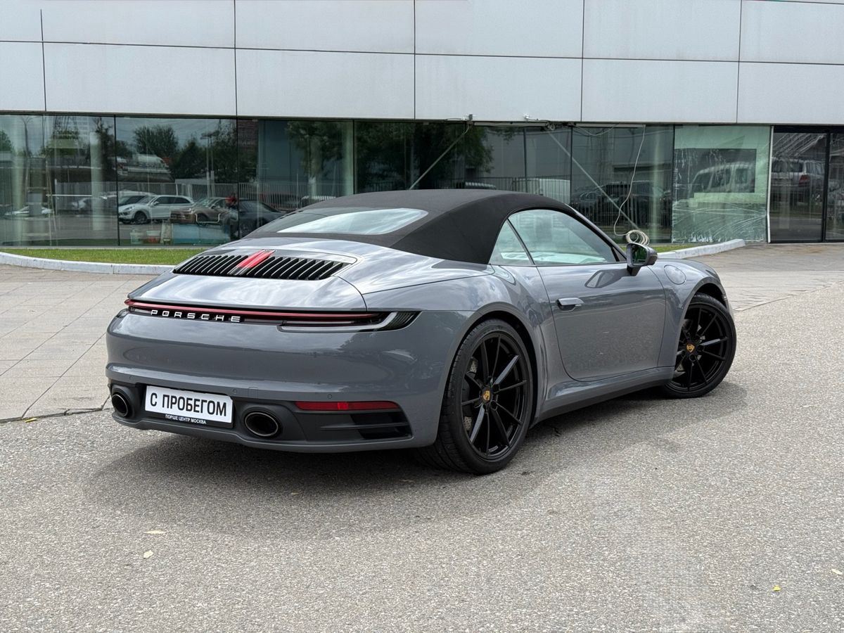 Porsche 911 Carrera
