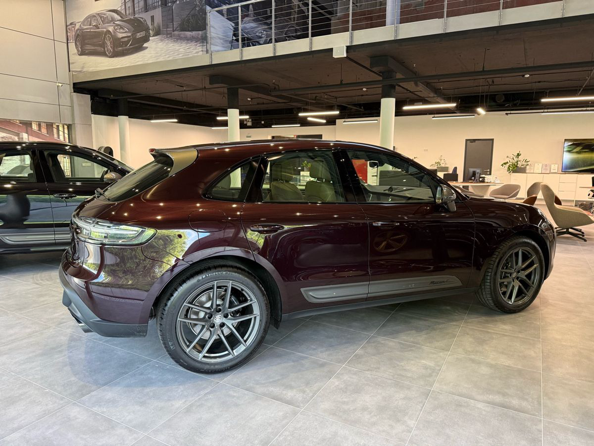 Porsche Macan T
