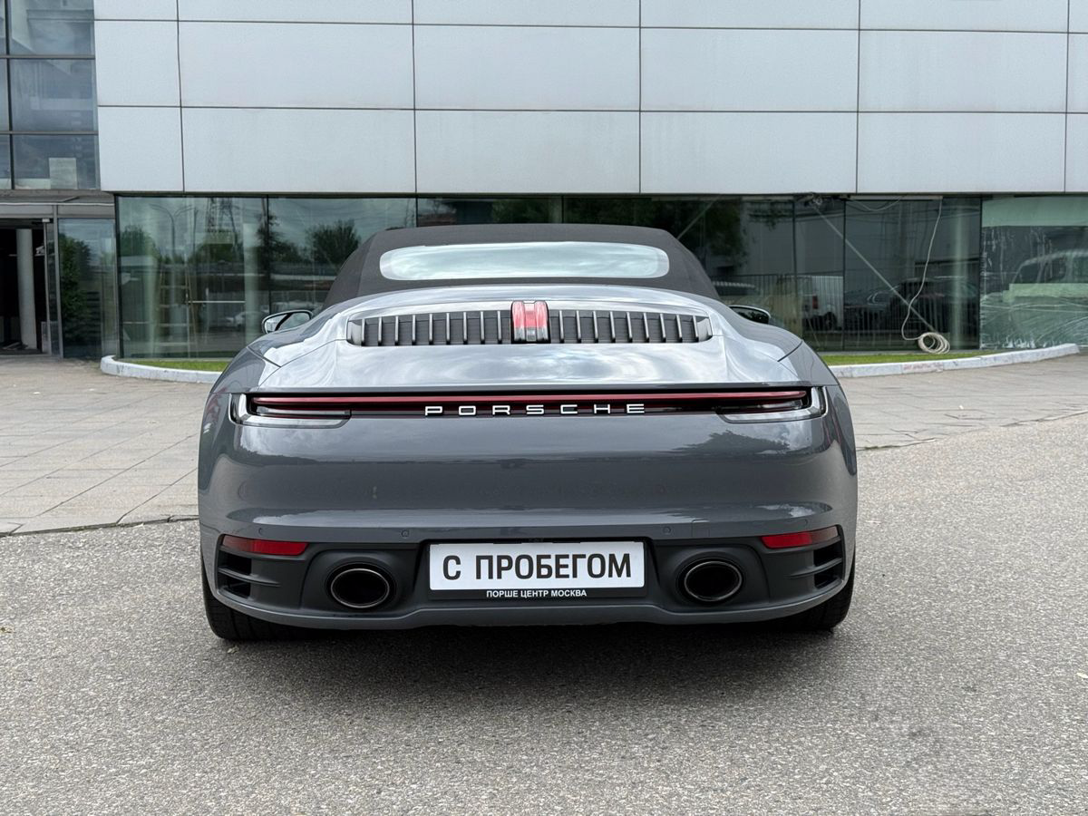 Porsche 911 Carrera