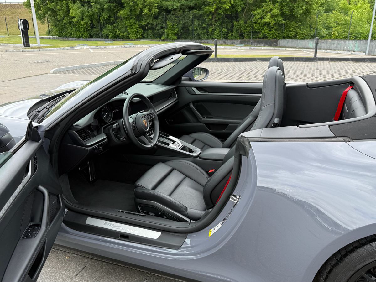 Porsche 911 Carrera